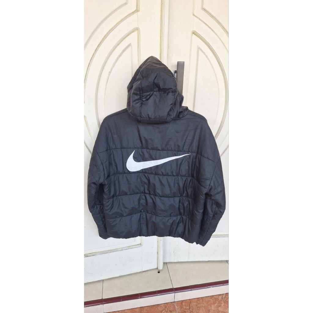 outdoor gelembung Nike big logo