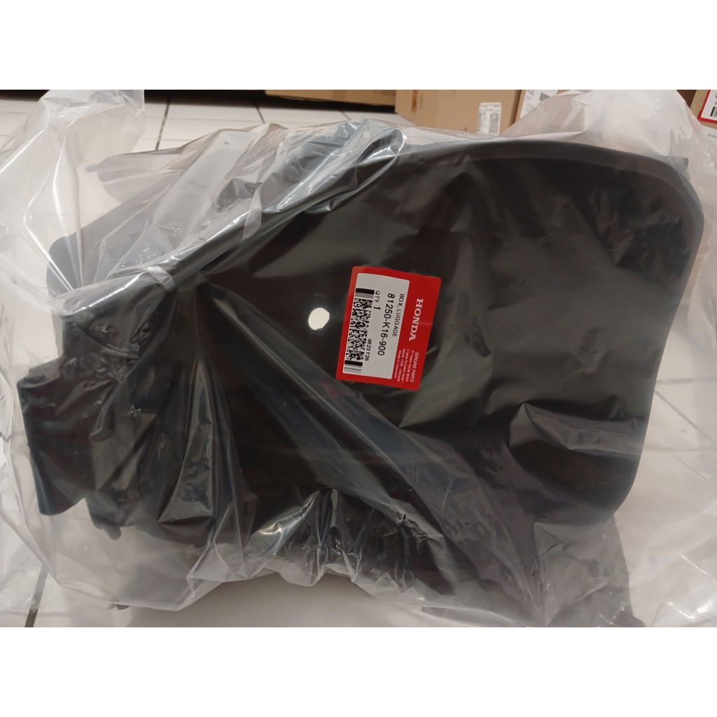 Box Bagasi Scoopy Fi 2014-2016 Original, 81250-K16-900