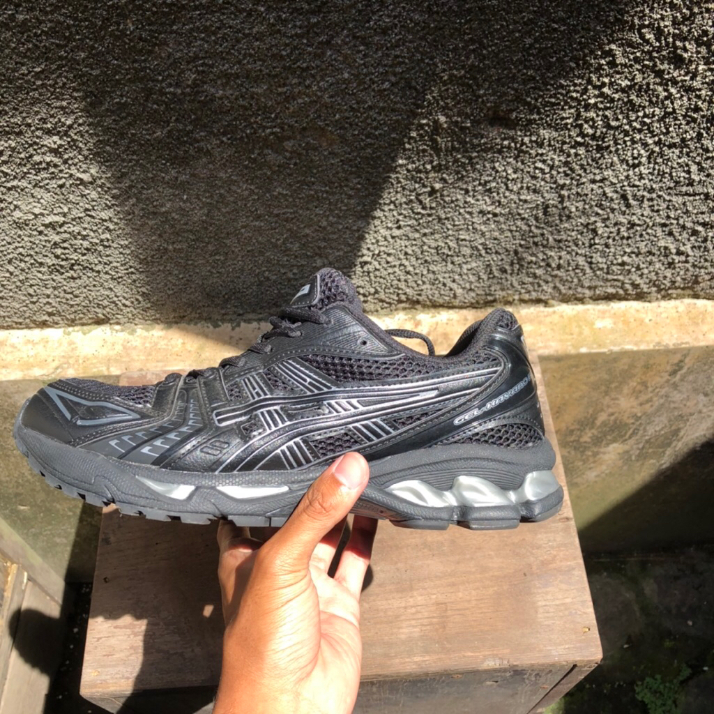 asics gel kayano 14