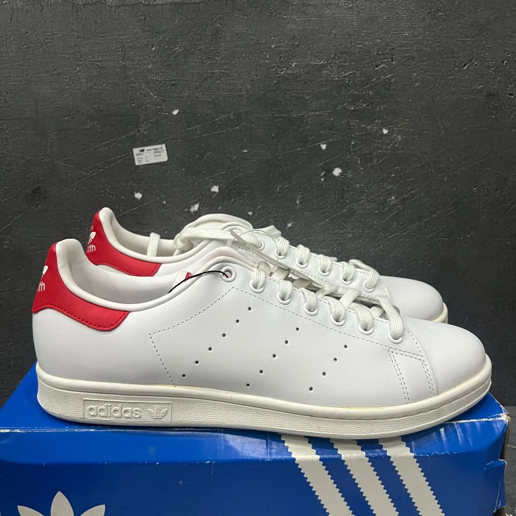 Putih-Merah (STN SMith)
