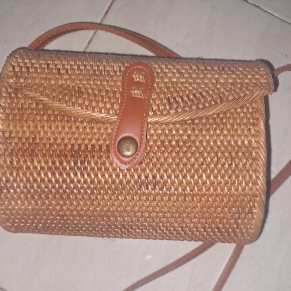 Tas Rotan Bali Kotak Coklat