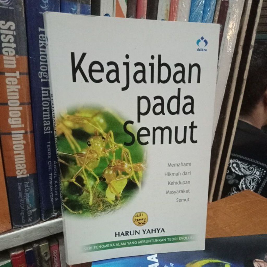 Buku bekas original - keajaiban pada semut memahami hikmah dari kehidupan masyarakat semut - Harun y