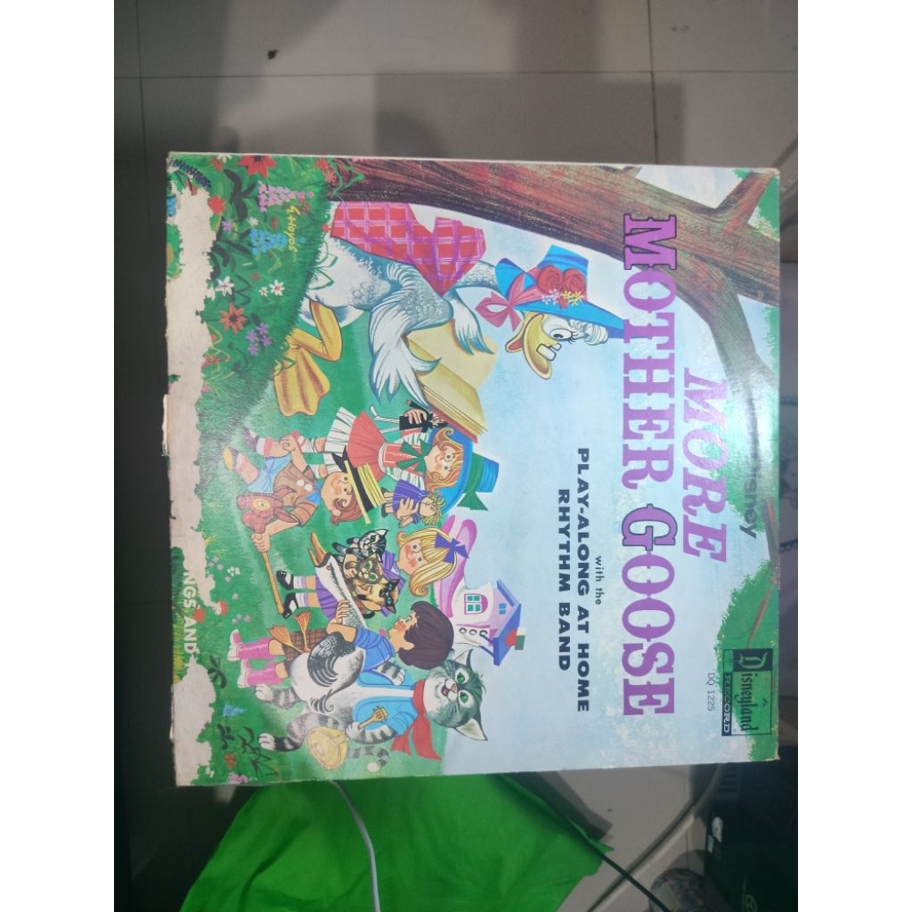 Piringan Hitam More Mother Goose