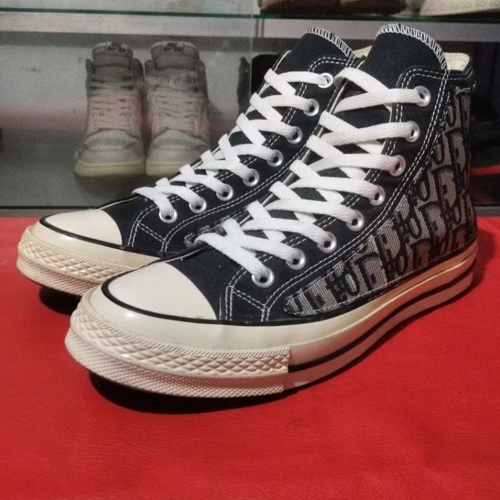 SEPATU SECOND CONVERS COLABS DIOR SIZE 41