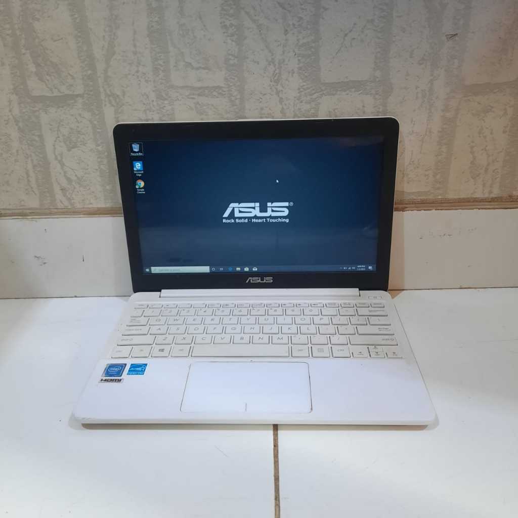 Notebook Asus E203NAH, Celeron-N3350, HD Graphics, Ram 4/500Gb, White