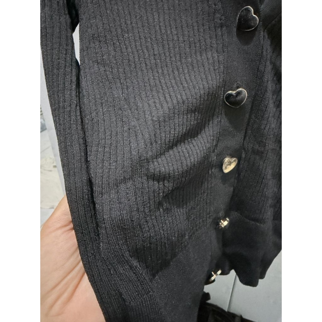 Cardigan Hitam lengan panjang