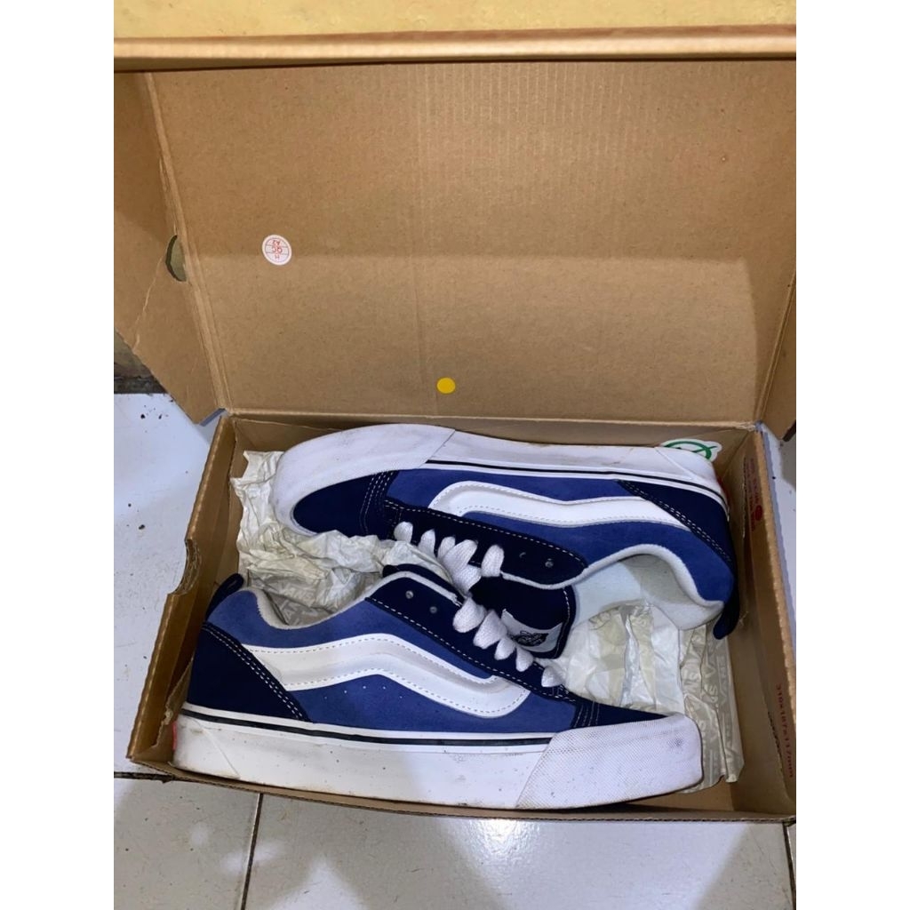 Vans knu skool