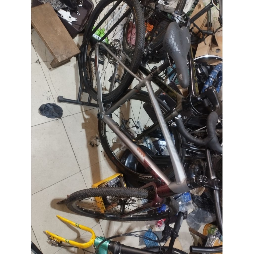 FRAME +WHEELSET POLYGON BEND
