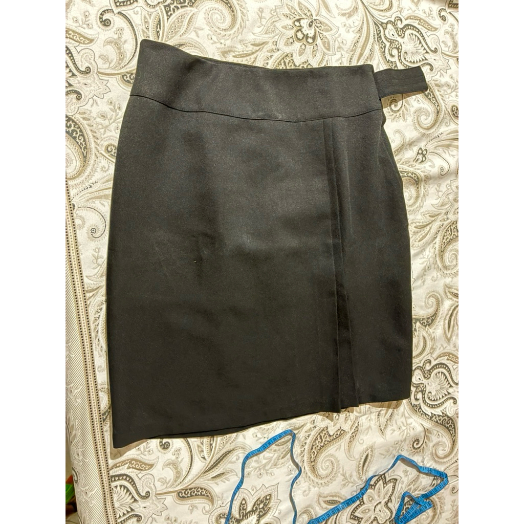 ROK HITAM FORMAL SPAN DE MOST MODIS KOREA PNS GURU PRAMUGARI MAHASISWA (PRELOVED)