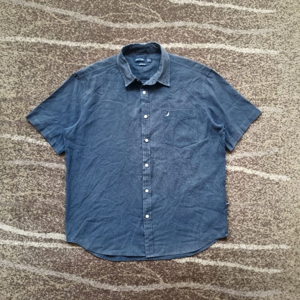 Kemeja Nautica