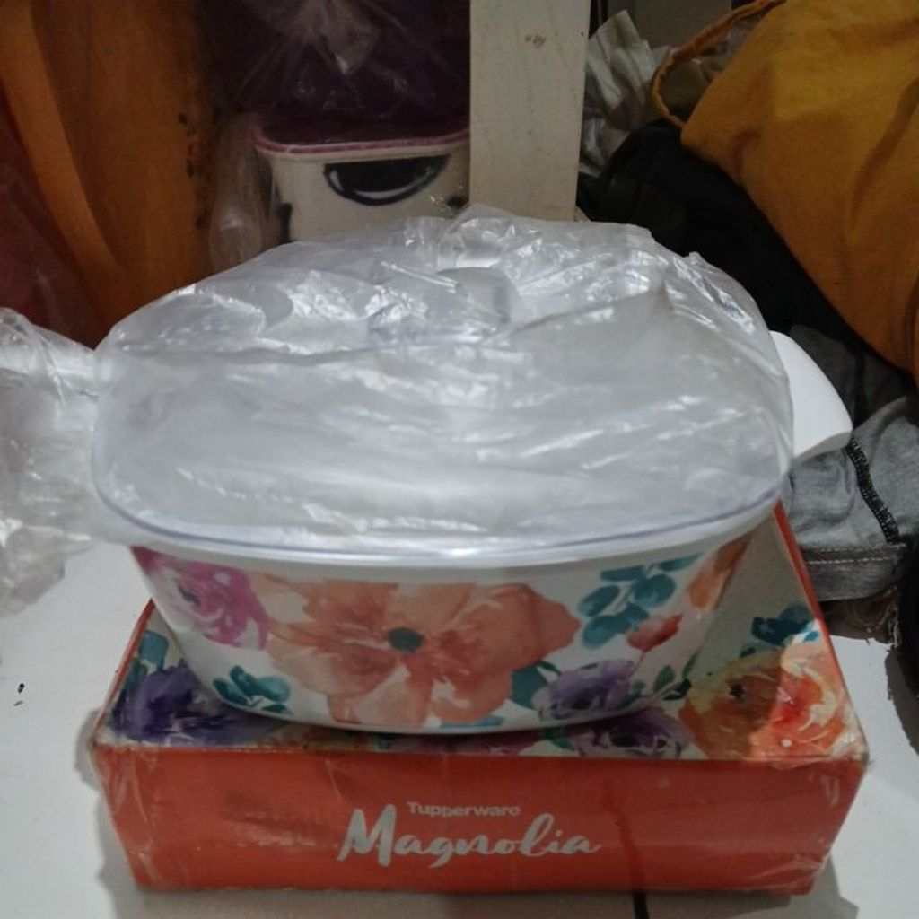 Melamin Magnolia Tupperware kapasitas 2