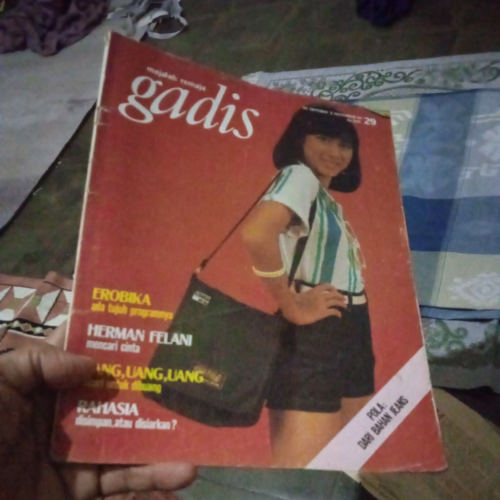 majalah remaja Gadis Jadul edisi 30 Oktober -9 November 1980, Herman Felani mencari cinta dll