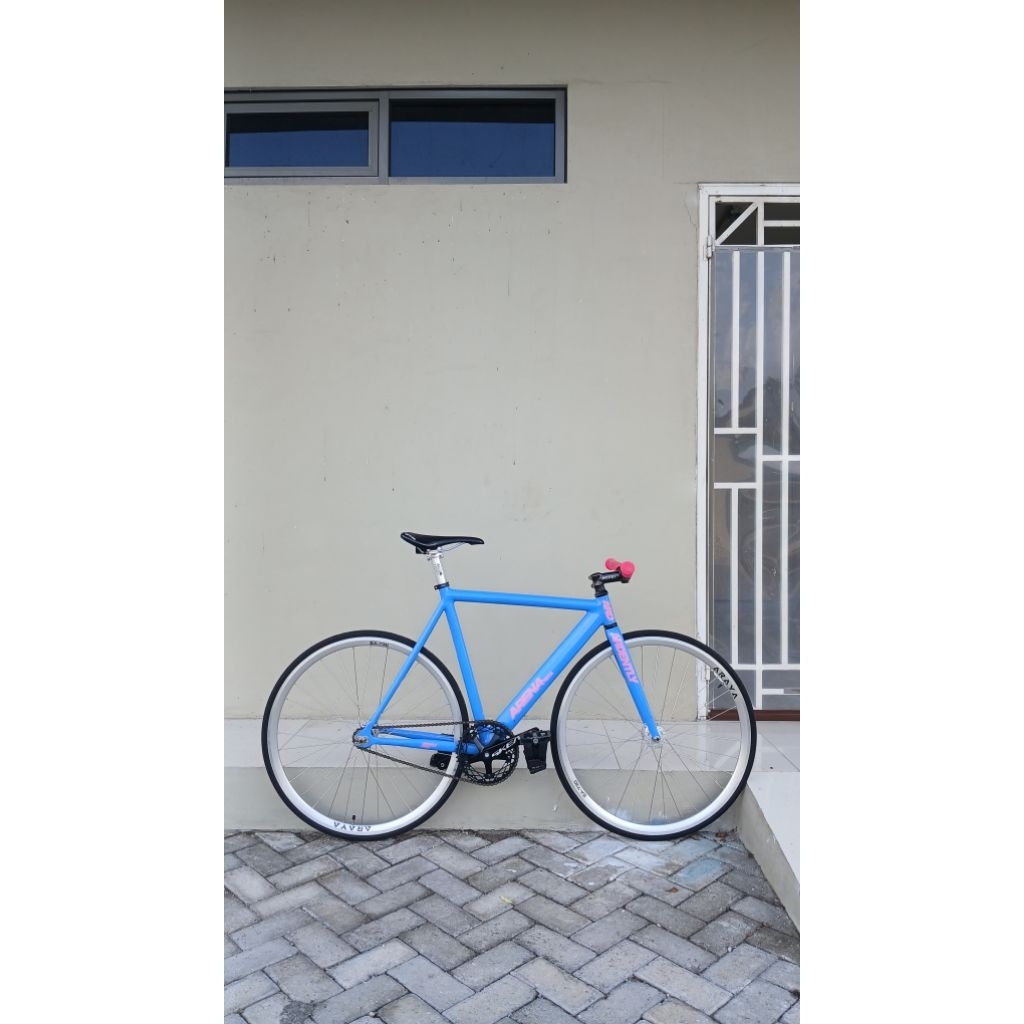 ardently arena pista