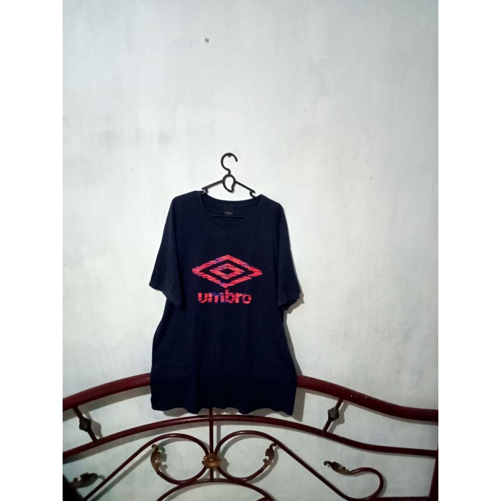 kaos umbro