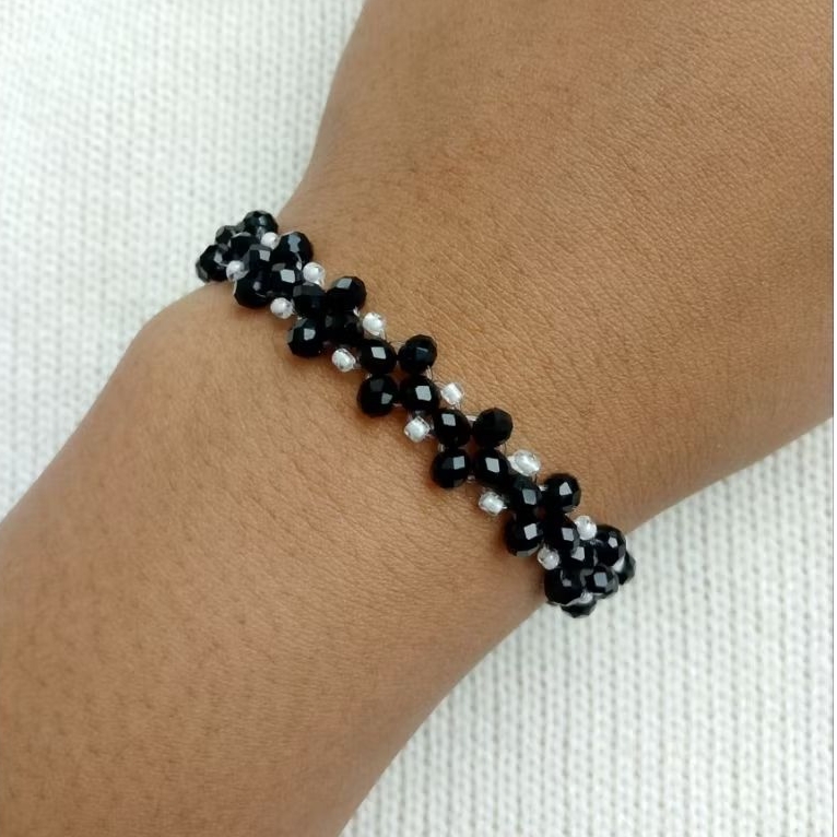 Gelang Manik-manik Kristal hitam | Gelang Clover Hitam Putih Handmade Adjustable Aesthetic | Stejern