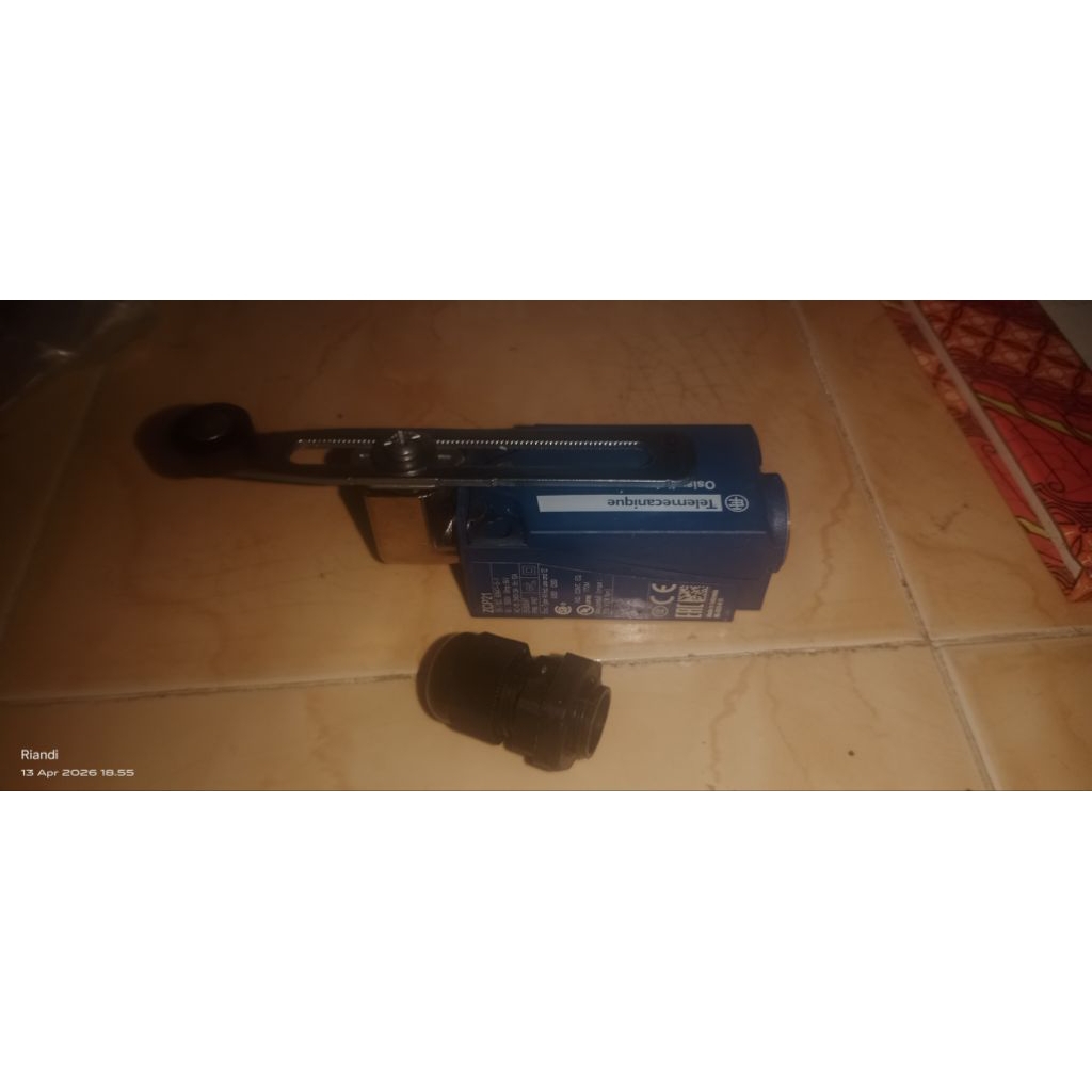 Limit switch telemecanique schneider