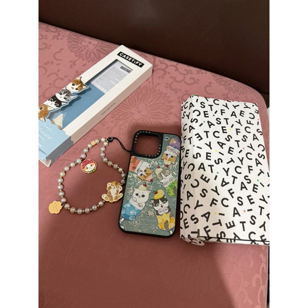 CASETiFY preloved + key chain