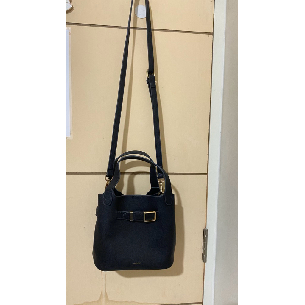 Tas Bahu Urban n co Wanita Kulit PU Model Desain Terbuka preloved