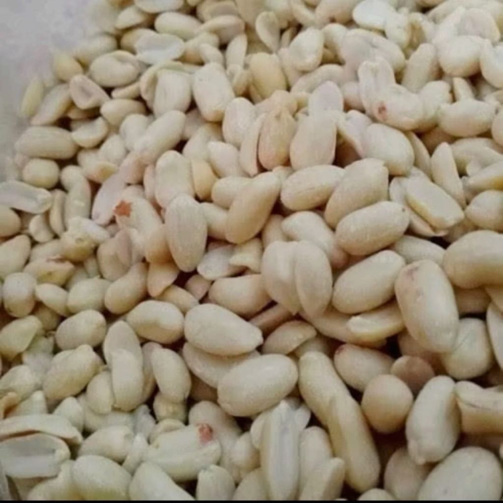 kacang tanah kupas mentah 1 kg