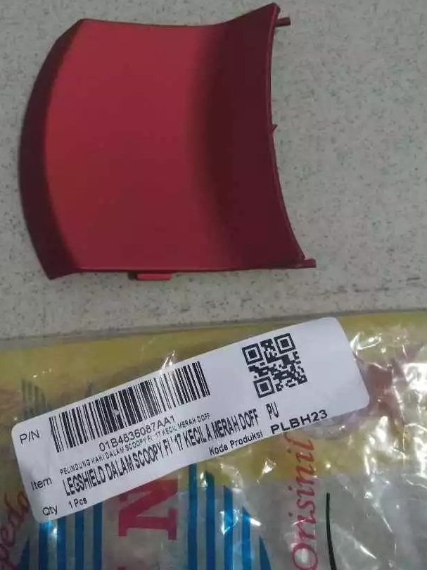 Legshield Dalam KECIL SCOOPY FI 2017 2018 2019 2020 MERAH DOFF Original WIN / Legsil Legshield dalam