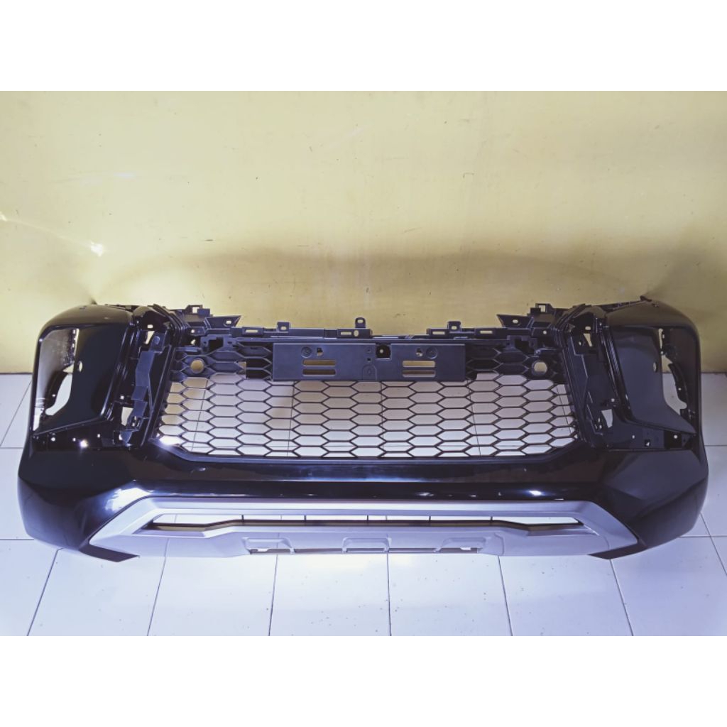 BEMPER DEPAN MITSUBISHI PAJERO TH 2021 UP