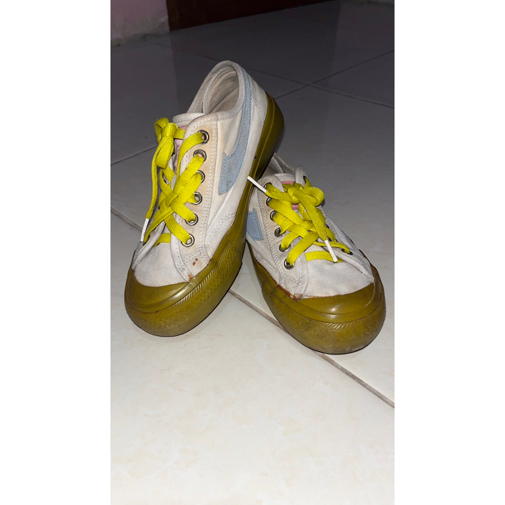 PRELOVED SEPATU COMPASS GAZELLE