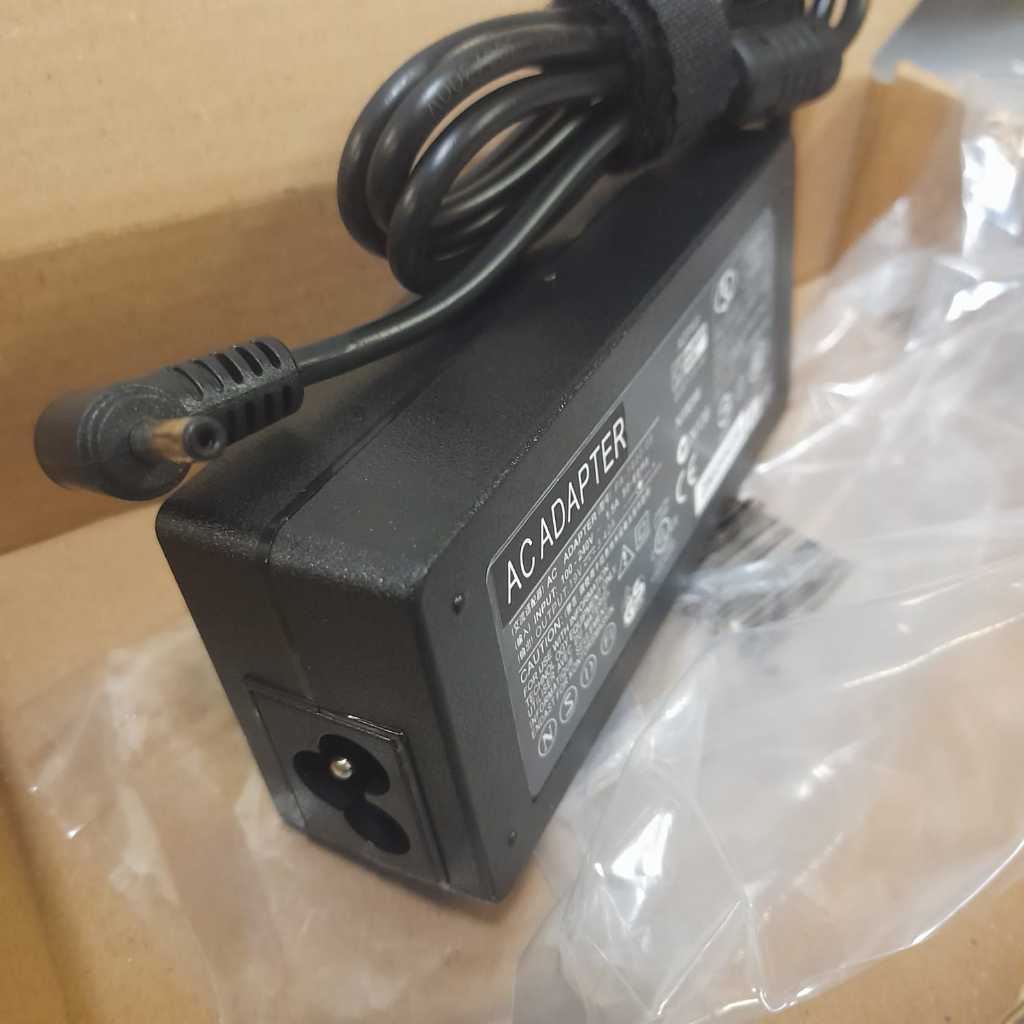 Charger Laptop Fujitsu Stylistic R726 R727 V727 Q555 Q572 Q616 Q665 Q704 Q702 19V 3.42A 65W