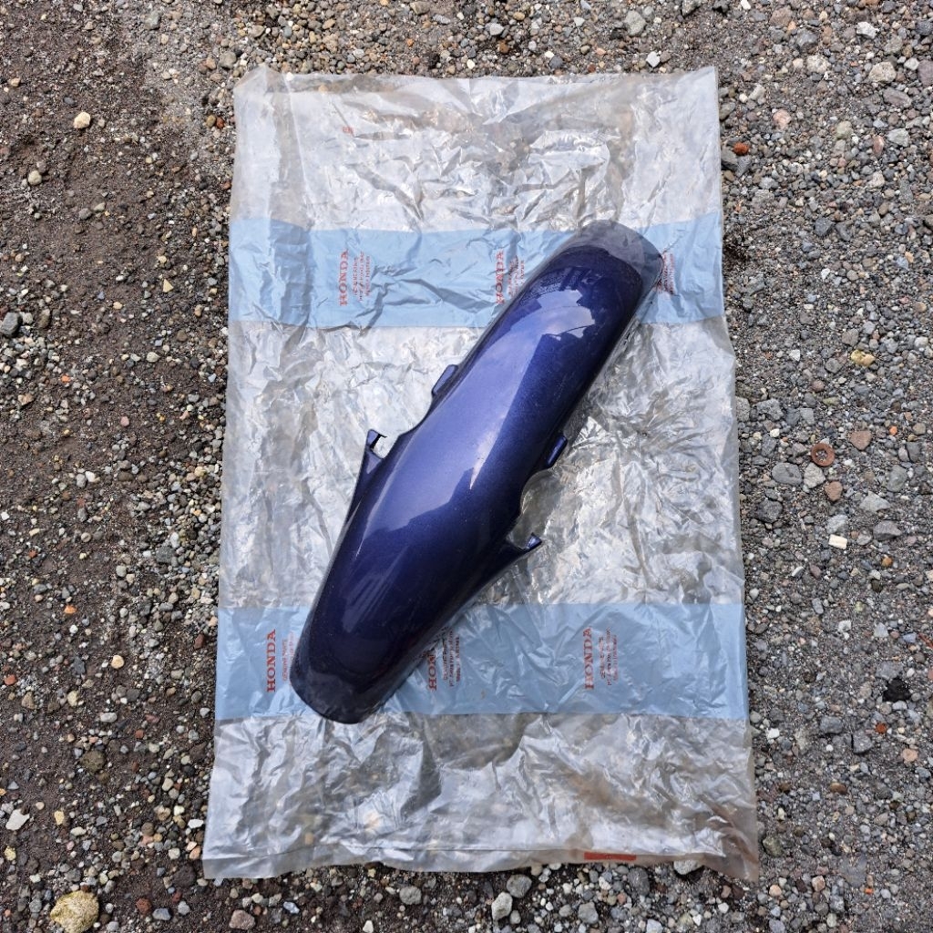 Slebor depan spakbor depan honda tiger 2000 tiger old tilas/tilam violet Original baru lospack luka 