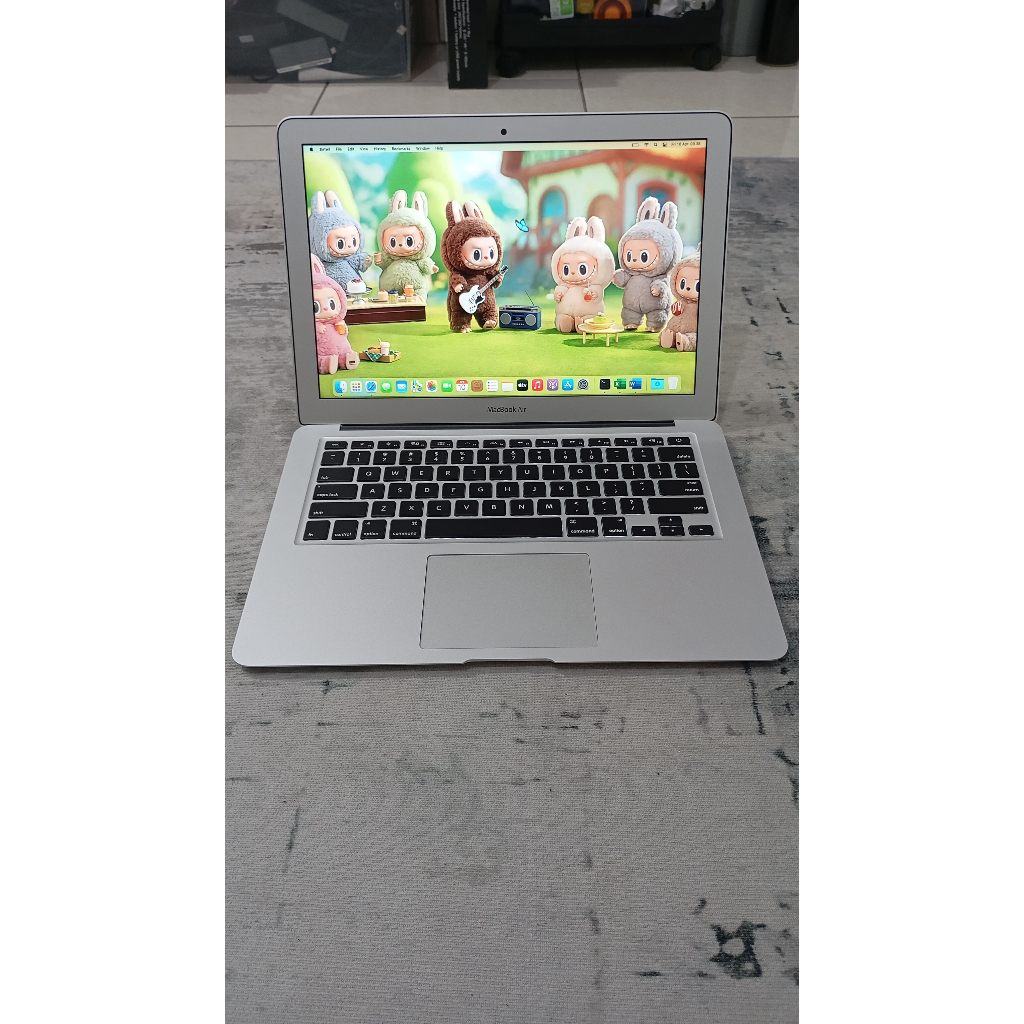 MacBook Air 13" 2017 — Core i7 / 8GB / 128GB