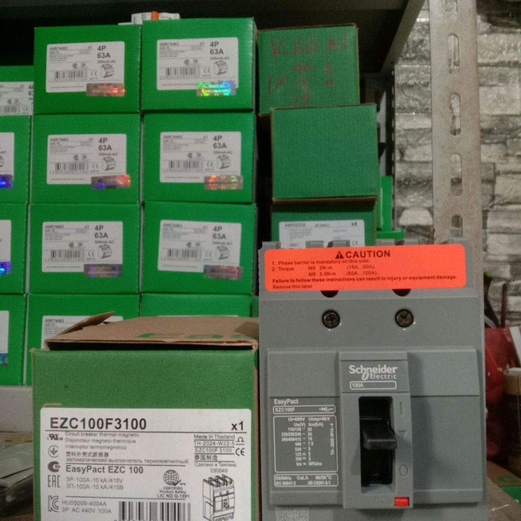 MCCB/BREAKER SCHNEIDER NEW EZC100F 3P 100A SCHNEIDER 100 AMPER
