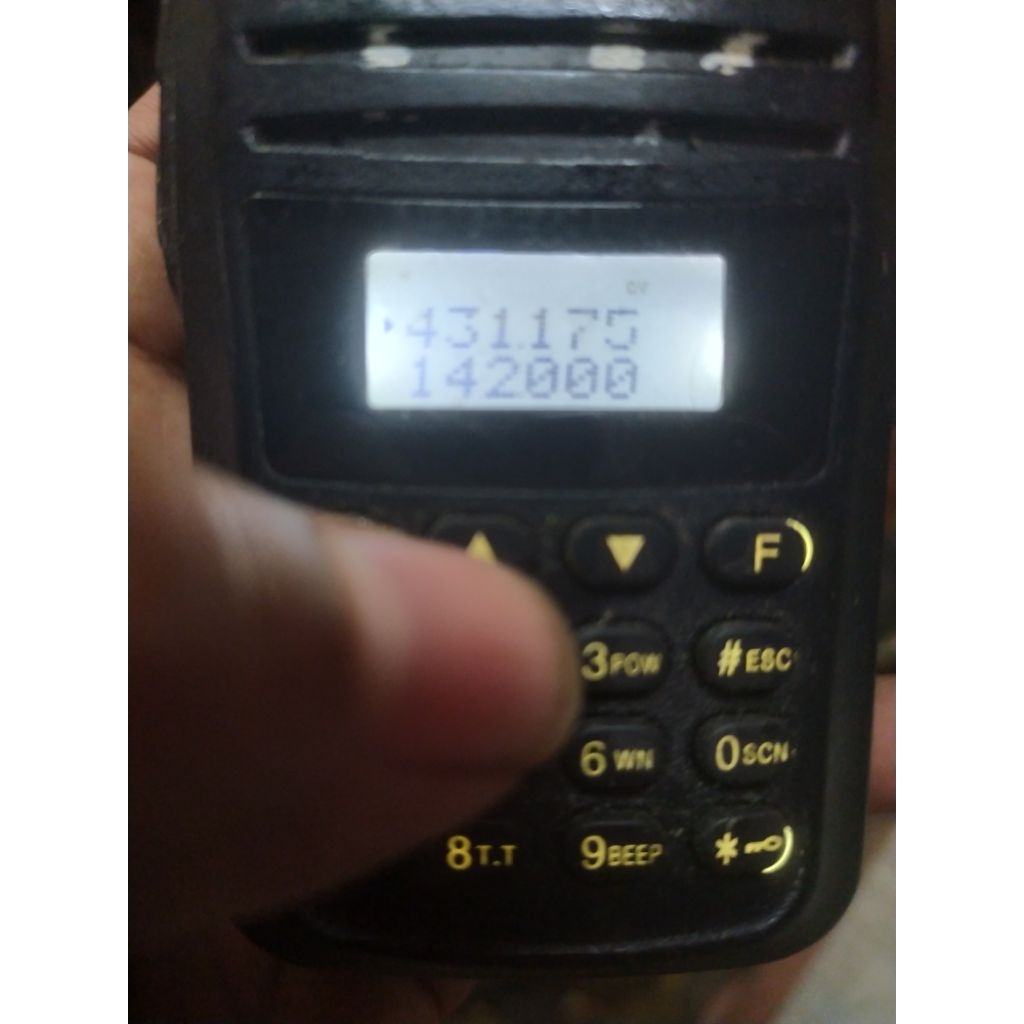 ht radion RT28 UHF dan Vhf .