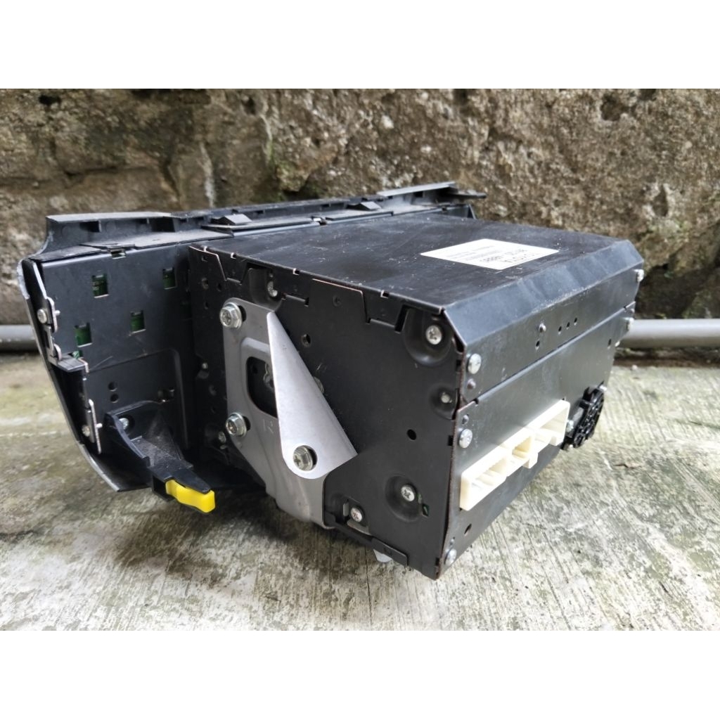 head unit Toyota Harrier original