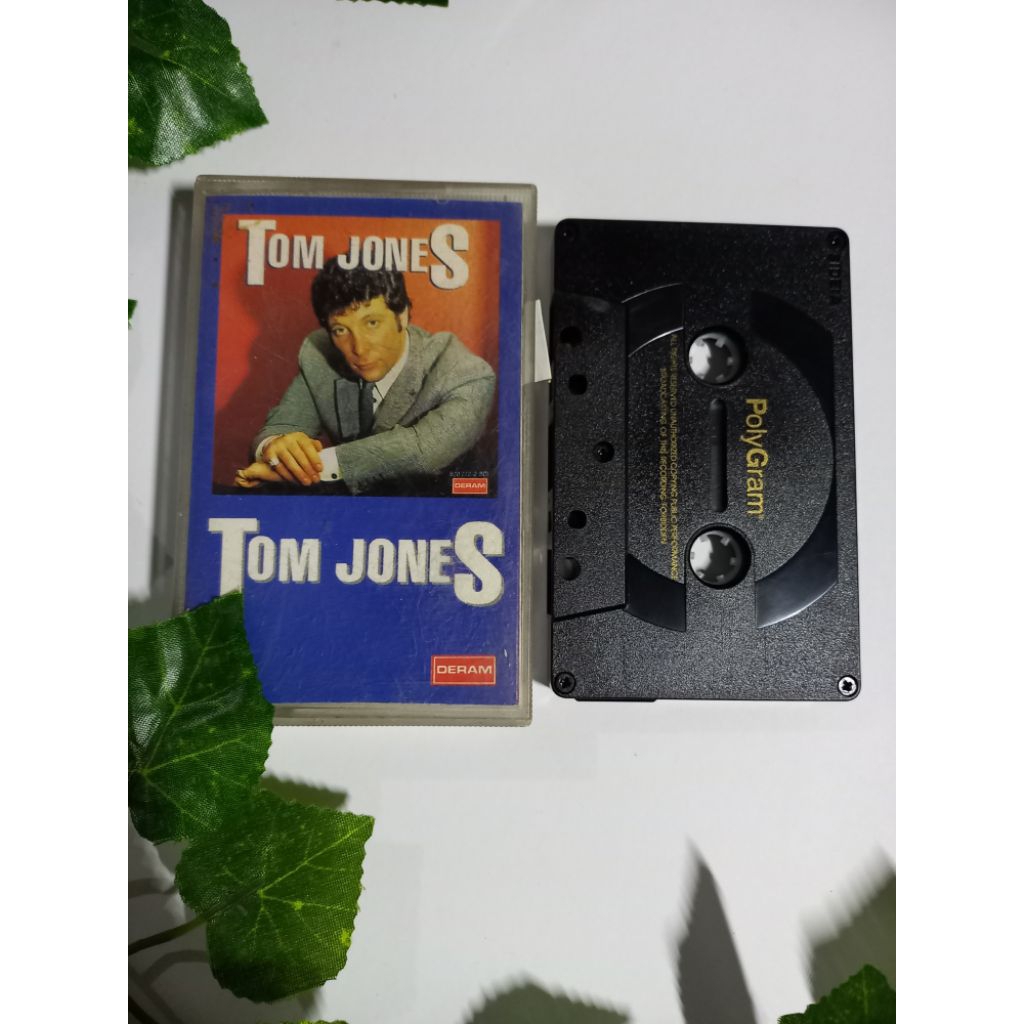 KASET PITA TOM JONES