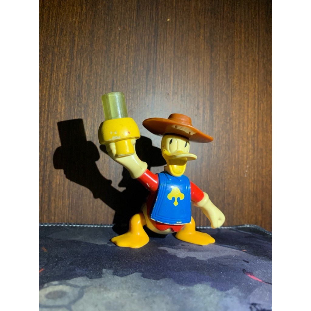 Mainan atau Action figures Donald Duck