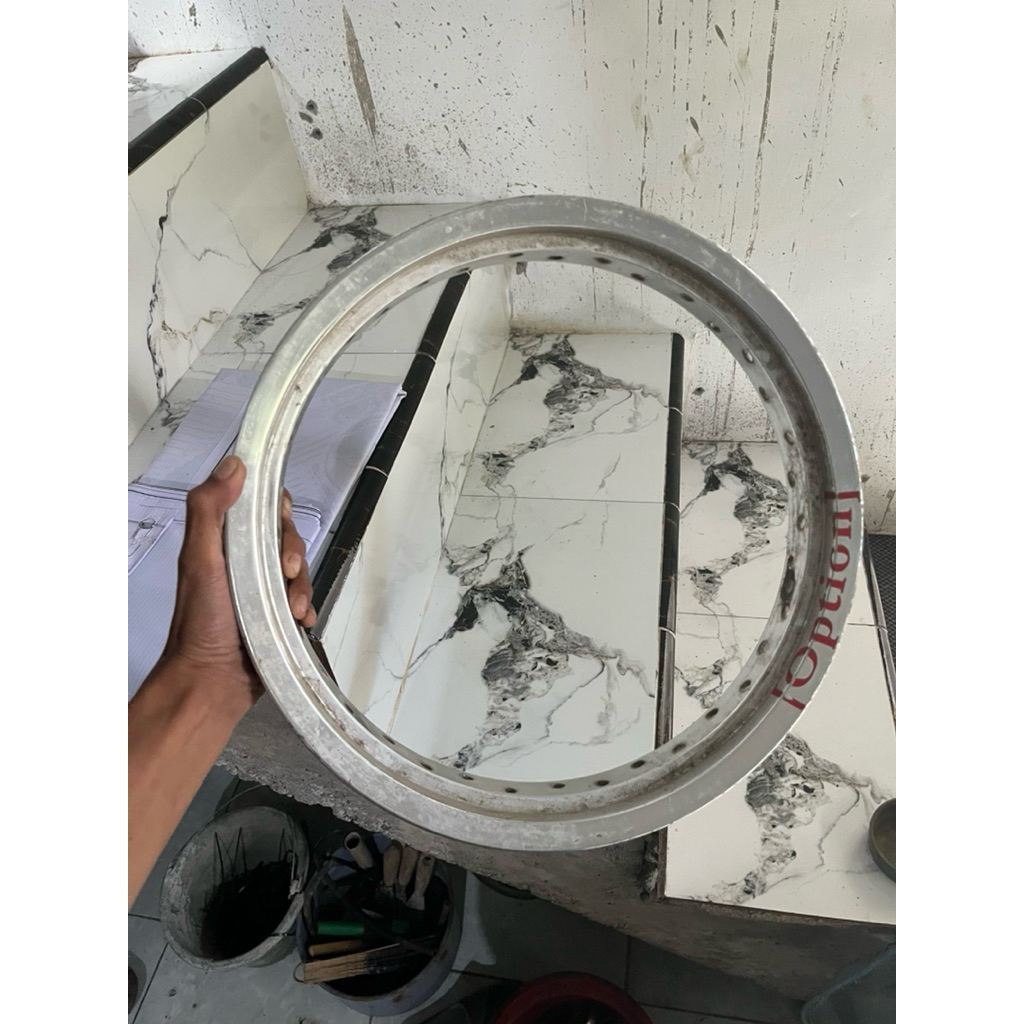 velg tapak lebar 14x185
