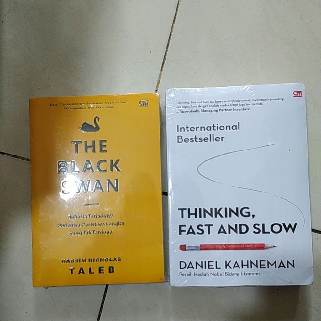 Buku THE BLACK SWAN INDONESIA