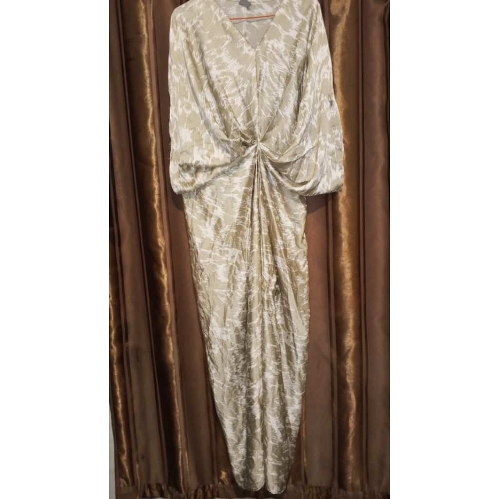 jual murah Preloved kaftan this is april
