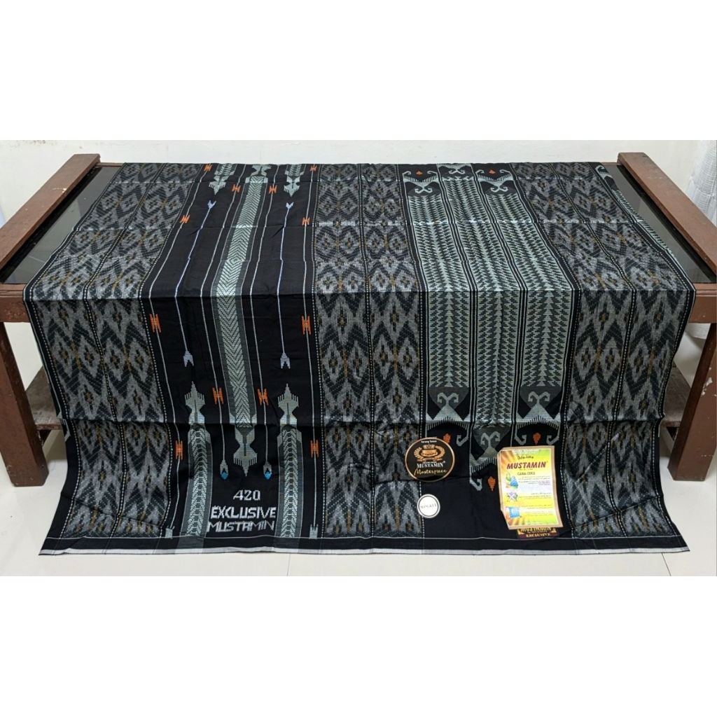 Sarung Tenun Sutra Exclusive Mustamin 420 Motif SGE MPM Full Sutra Premium mewah dan elegant
