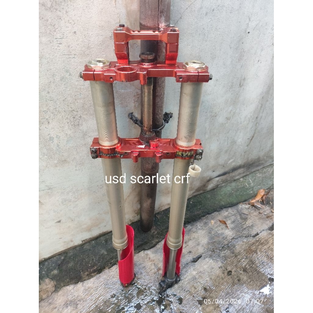 USD SCARLET SEGITIGA CNC PNP CRF 150 kondisi second baik