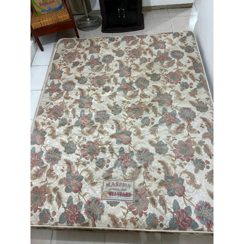 kasur bekas