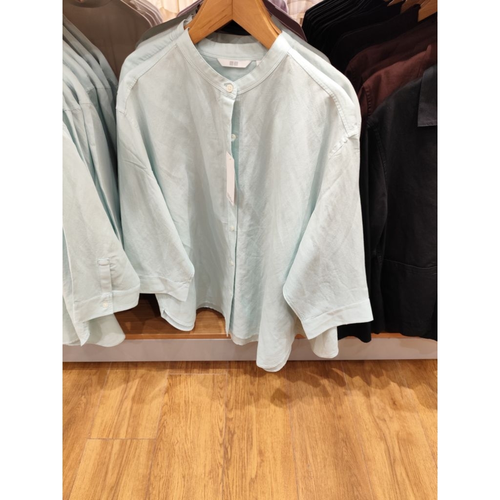 Kemeja Linen Blend Kerah Tegak Lengan 3/4 Wanita Uniqlo