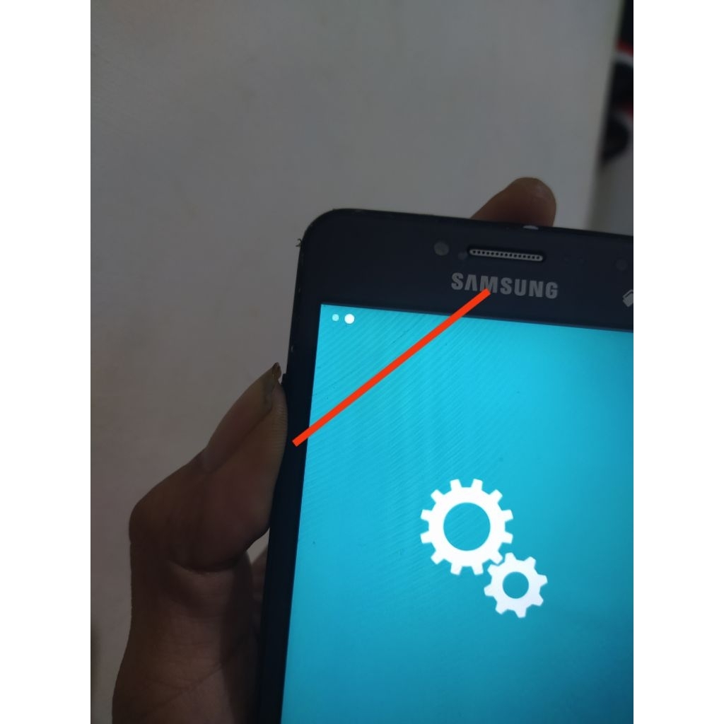 Hp seken samsung J2 prime 1,5/8 4G LTE 5 inch GARANSI HP 100 AN SAMSUNG