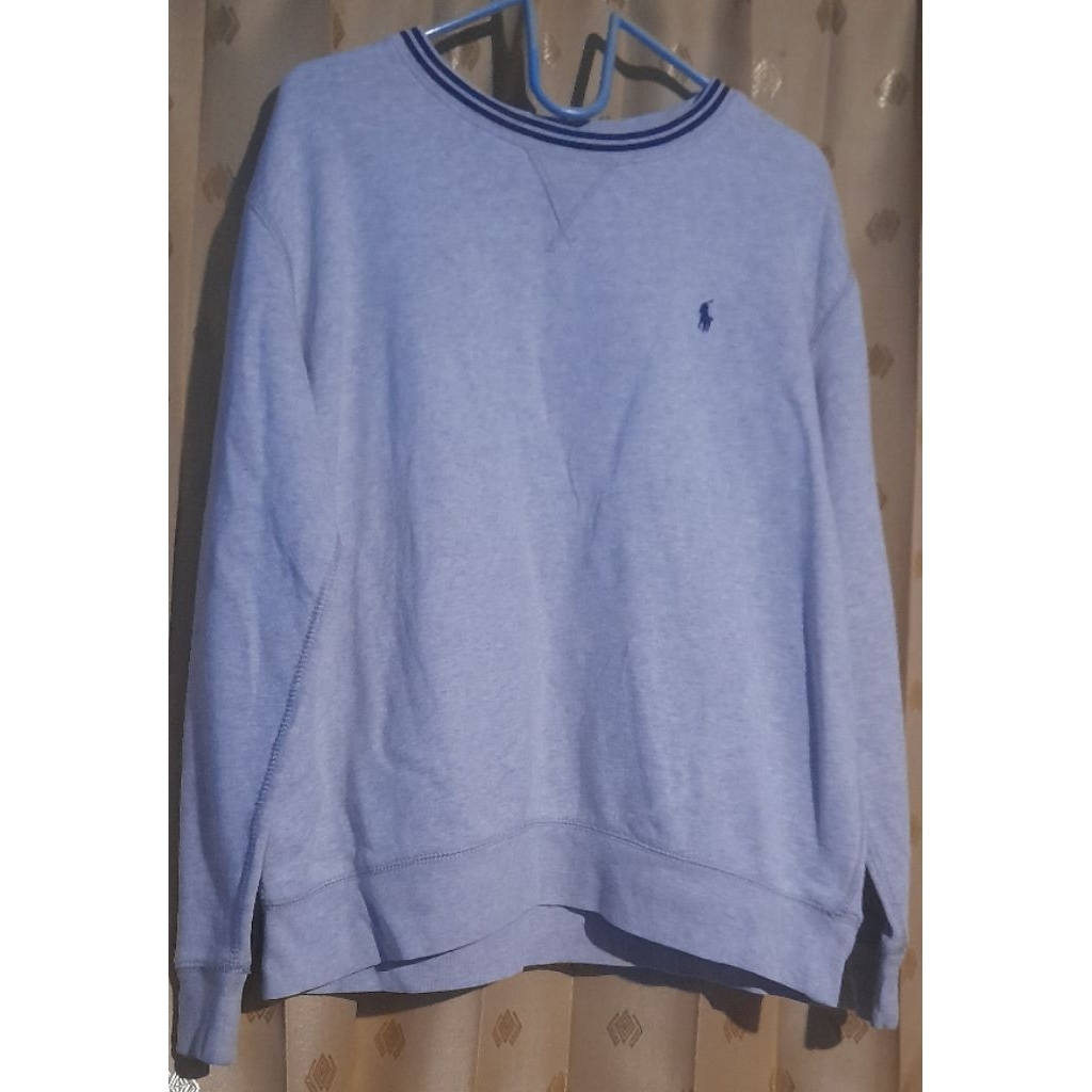 Preloved Sweater CN Polo