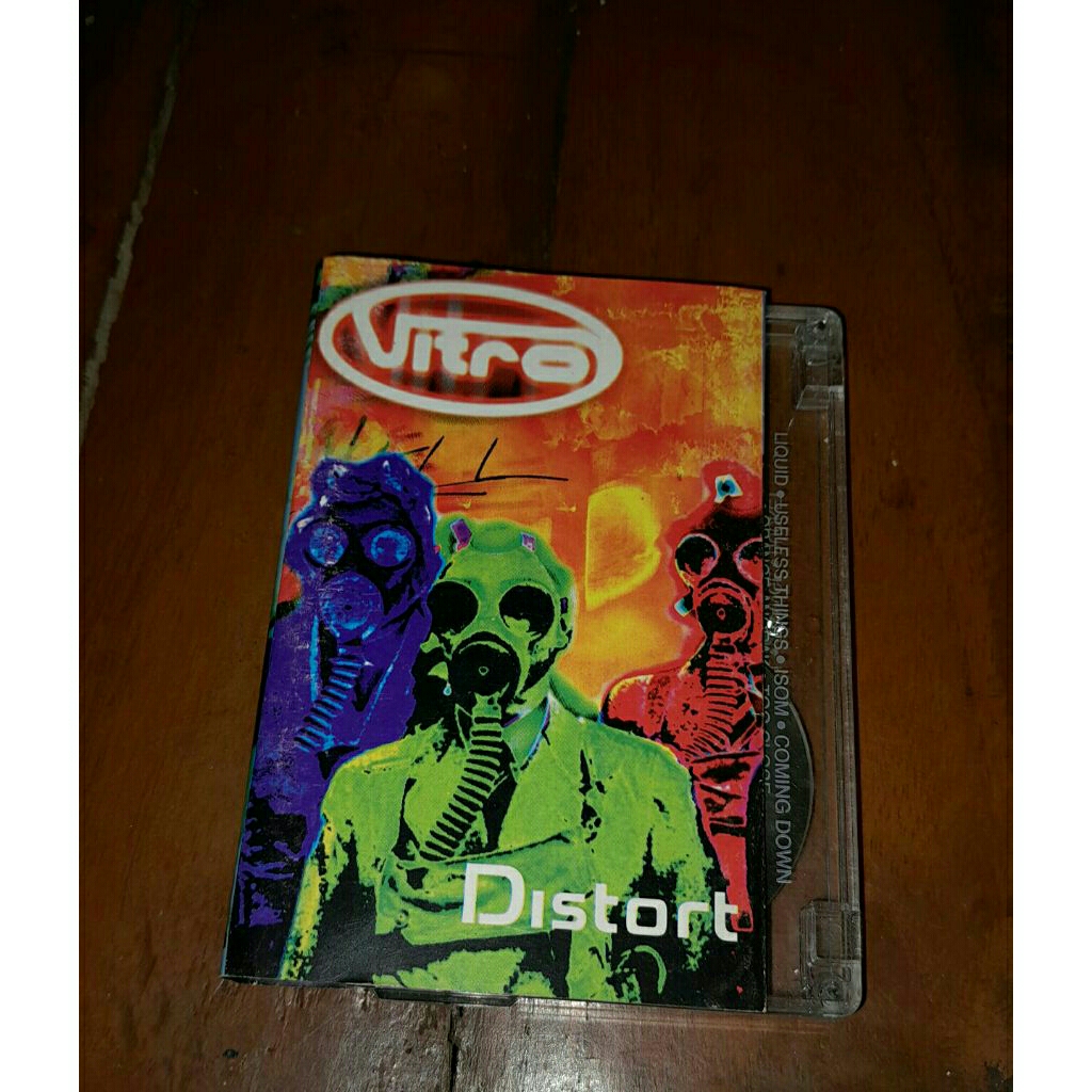 Kaset pita Vitro distort