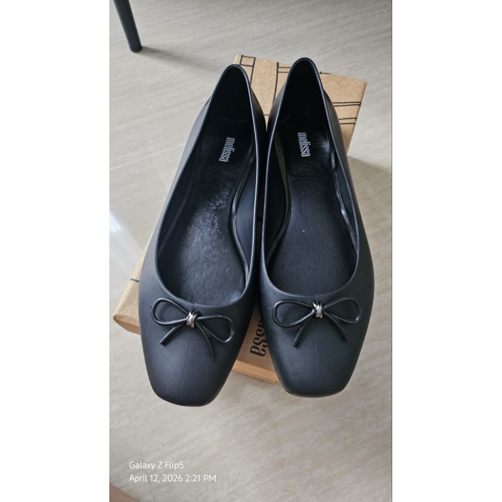 PRELOVED - MELISSA SHOES - MELISSA AURA BASIC - BLACK SIZE 40