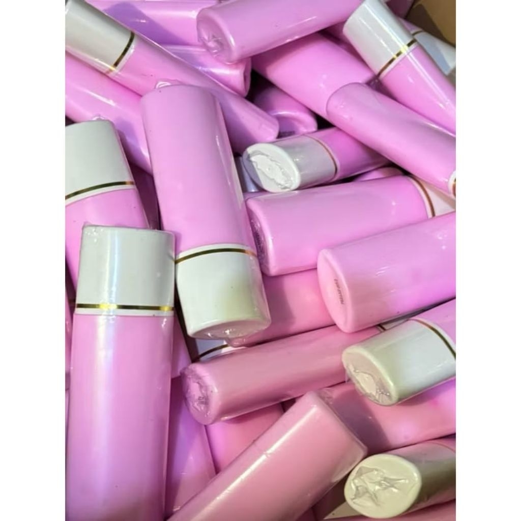 hb day whitening super strawberry/ hb day pink strawberry