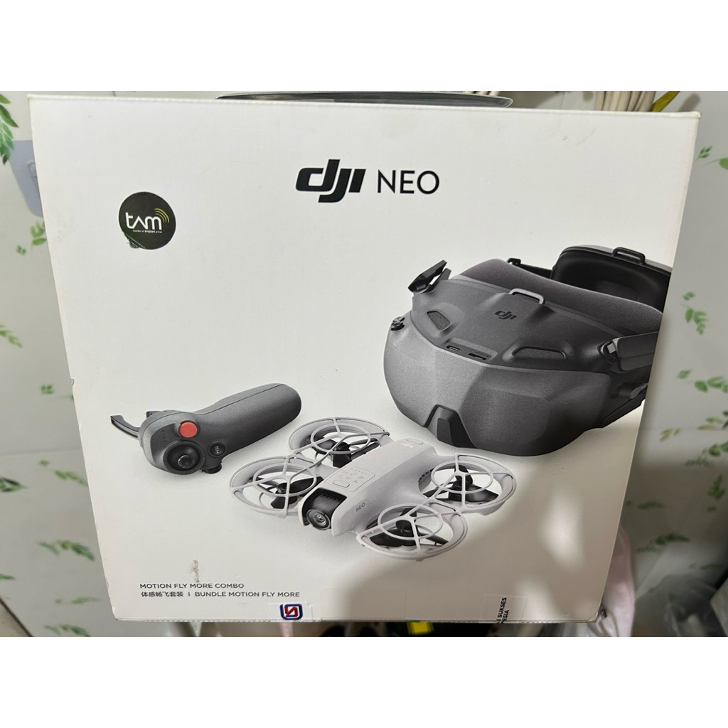 DJI NEO Motion Fly More Combo Drone Camera Second