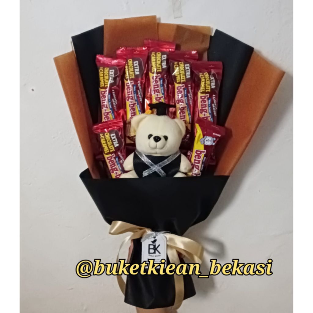 buket bengbeng boneka wisuda/ buket Snack boneka wisuda/ buket wisuda TK