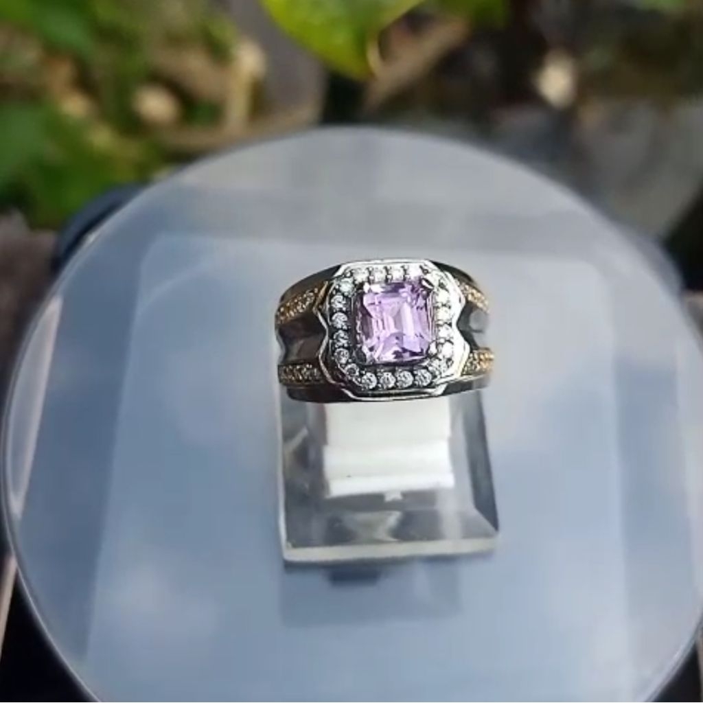 cincin batu kecubung ungu muda Kalimanta