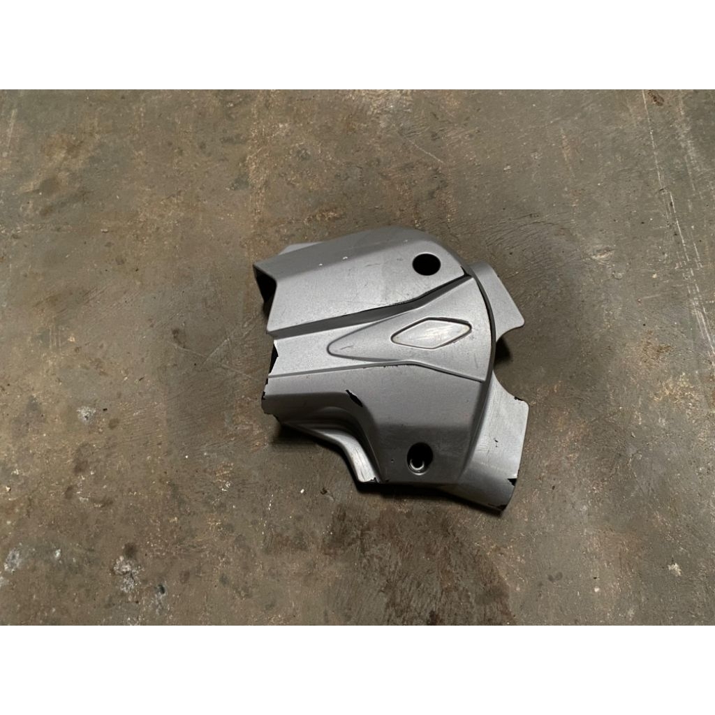 Kalter cover tutup gear depan honda revo at original